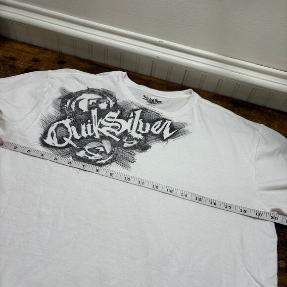 Quiksilver Mens Size L Graphic Tee T-Shirt Y2K Slim Fit White Surf Snowboard - Picture 7 of 13